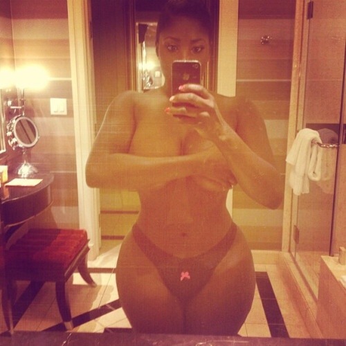 jazziedad:  cunnuligus2:  In light Of Labour Day… Dark, Thick & Sexy Sibongile Cummings 😛  Sibongile Cummings so Hot ♨ ♨ ♨