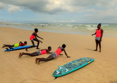 thesoulfunkybrother:- Women Surfers Club. Dakar , Senegal .Ph. Zonhra Bensemra