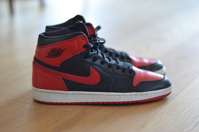 sneakerphotogrvphy:  2001 Breds by shay_kothari on Flickr. 