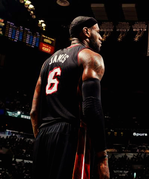 fyeahbballplayers:  LBJ Monday; 