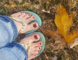 mytalentedtoes:  #FlashbackFriday Got up this morning and it was chilly outside, who’s ready for fall?!?!?