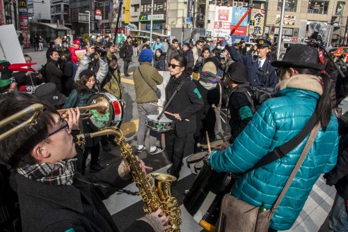 janothar: antifainternational: shintayabe: 2017.1.14 安倍政権NO!!＋野党共闘☆0114渋谷大行進 TOKYO REPORTBACK: Hundr