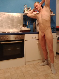 german-chastitypup:  Full body shaved, locked and horny. Ready