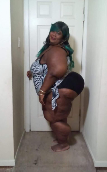 blackbbwonly:  Love Butler  This is not the same picture that you had on Facebook be careful who you meet on the internet