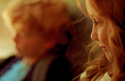 onehandfeel:  all I know is pouring rain and everything has changed…. 