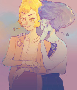catharticaagh:Blue & Yellow Pearl gossiping