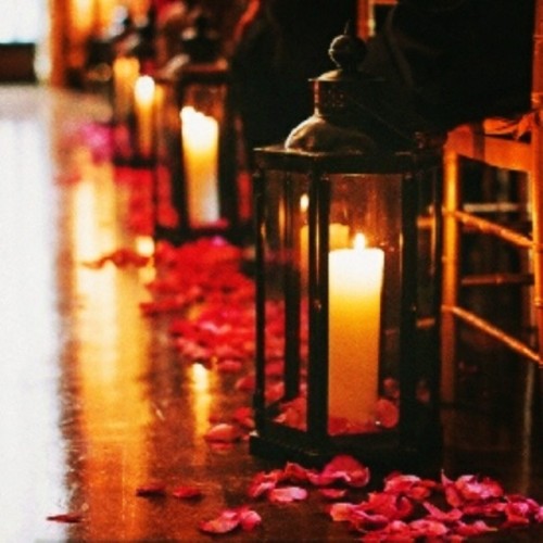 center-stage-weddings:  (via Style Me Pretty) #romantic  #candlelight #candles #rosepetals #lanterns #ambiance #wedding #aisledecor #diy #diywedding #diybride #weddingcrafts