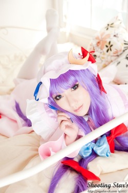 rule34andstuff:  Fictional Characters that I would “wreck”(provided they were non-fictional): Patchouli Knowledge(Touhou).