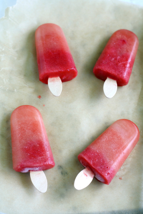 royal-food:Watermelon Strawberry Popsicles