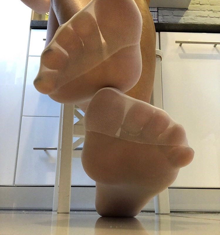show-us-your-socks-and-feet:  