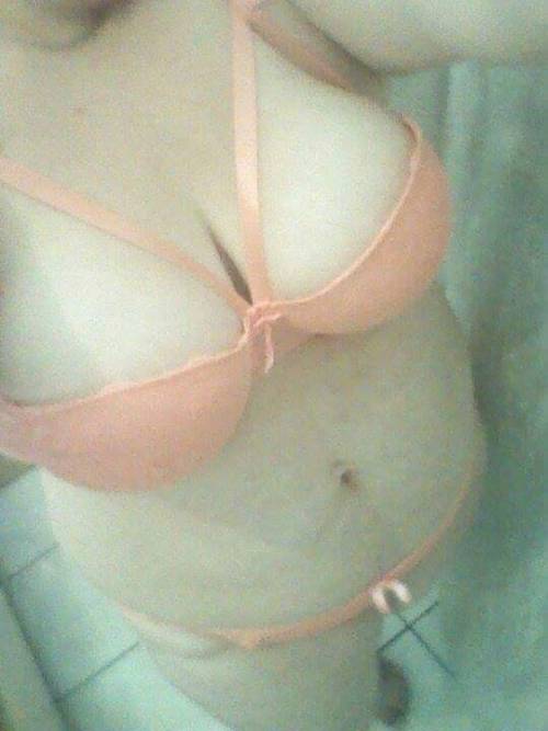 paty8035: xnxx469: Johanna Mmmmm q puta te vez. Q rica la gordita
