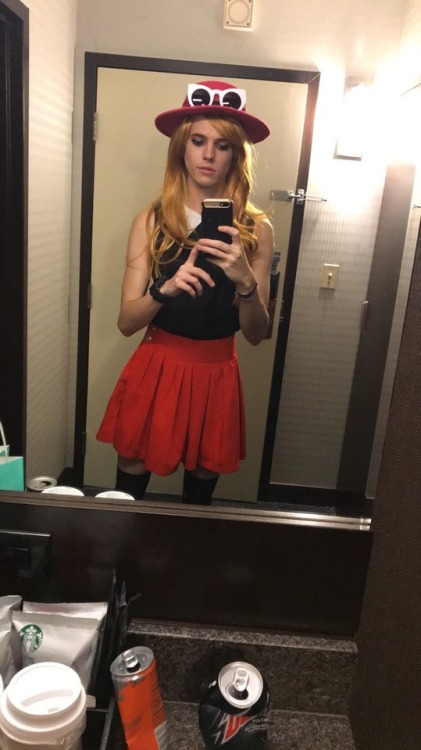 Serena cosplay. Anyone else at the Hyatt/ Ohayocon for the weekend?! Stop by for a pic, it’s free to