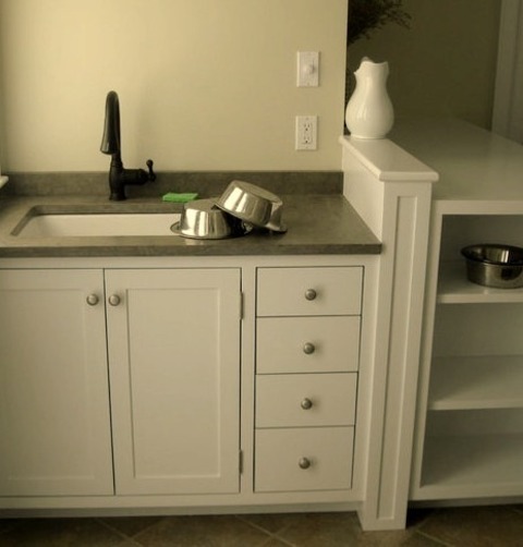 Multiuse In Providencea Medium-sized Transitional L-shaped Utility Room With A Side-by-side Washer And