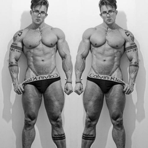 whitepapermuscle: Andres Vergel  jfpb