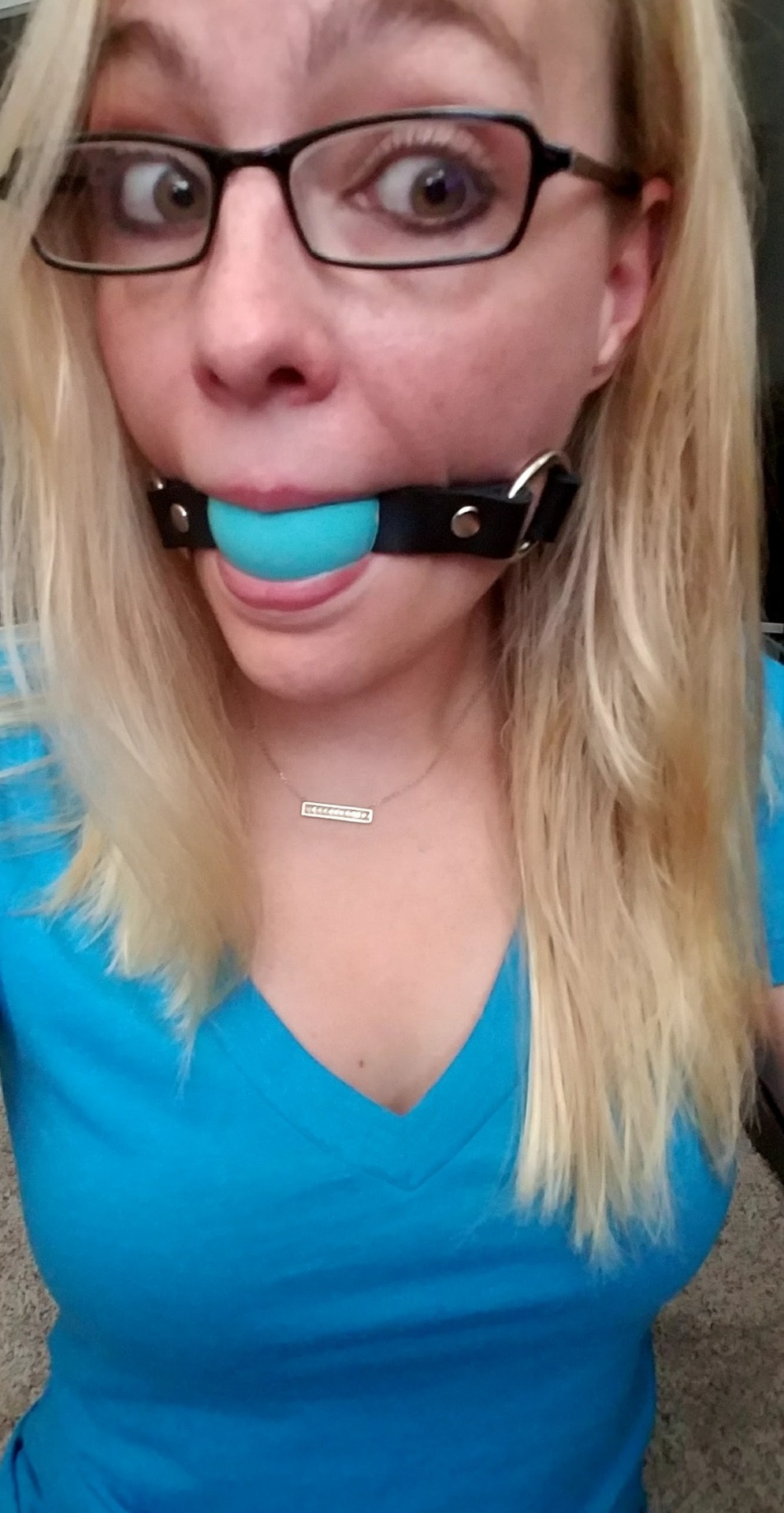 Ballgag Selfie