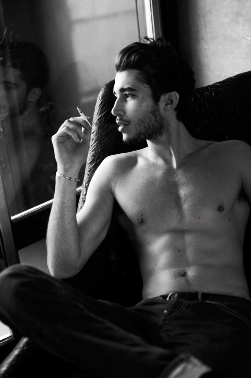 marcunianoportfolios: Lou Gaillot by Rumi Matsuzawa