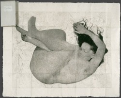 miss-catastrofes-naturales:  Kiki Smith Free fall  + 