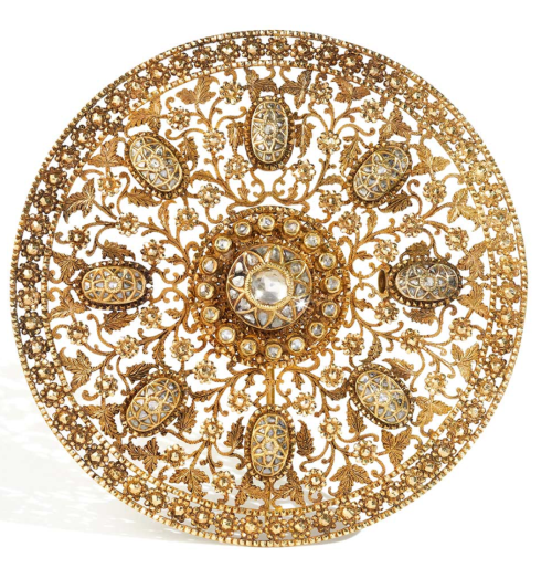 niramish:Gold and diamond hair ornament, about 1900, Western India, The Al Thani Collection, © Serve