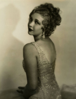  Helen Twelvetrees photographed by Russell