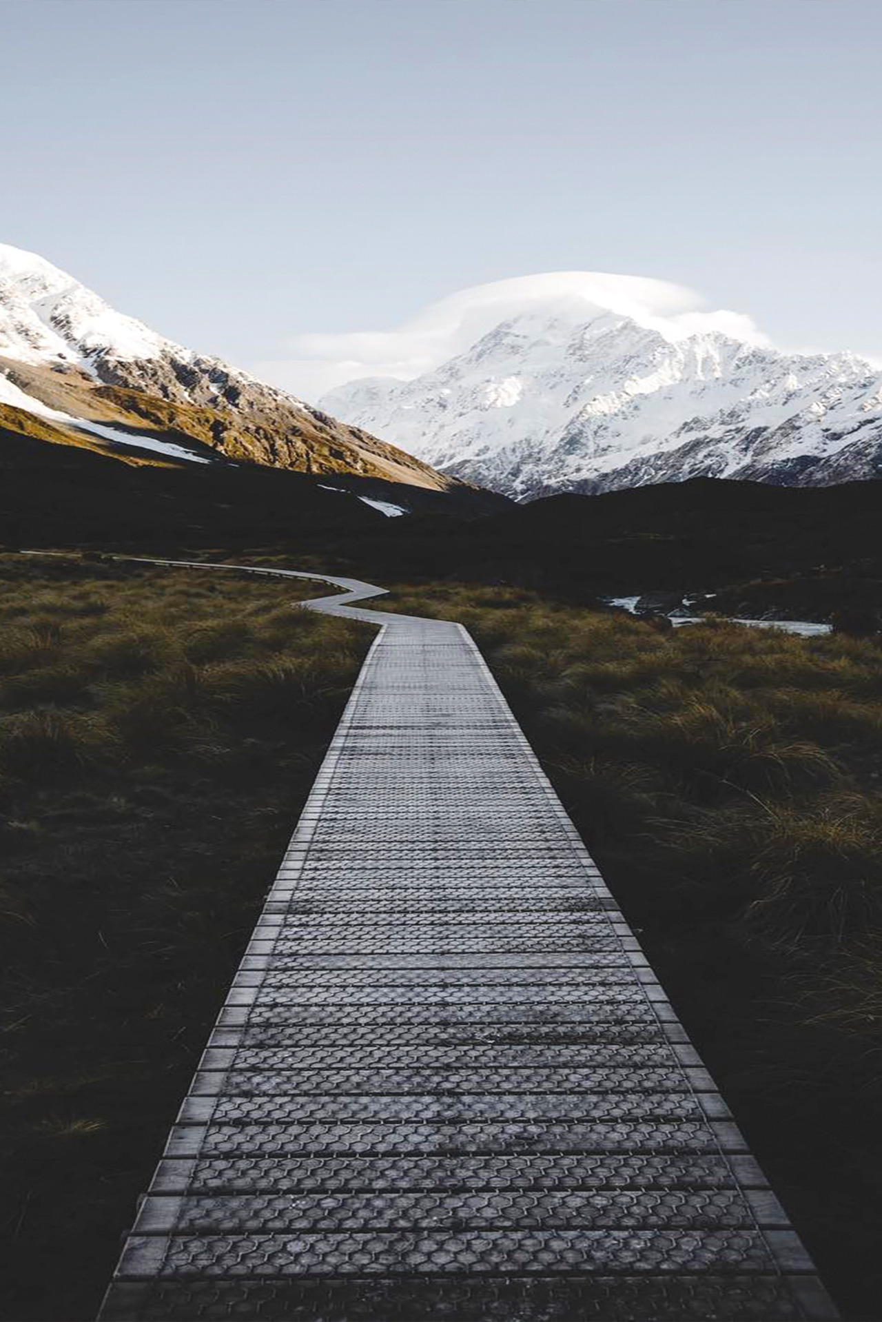 souhailbog:   Hooker Valley, NZ By   Sam Elkins   | More 