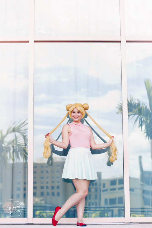 Sailor Moon Usagi TsukinoMetrocon 2016Photographer: pixemiphotoCosplayer: @catprincessqueen(see the 