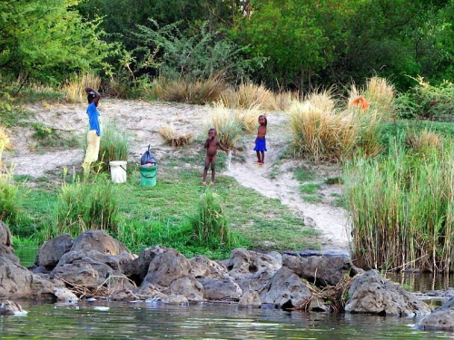 Botswana Ist Ein Weites Binnenland Mit Einem Umfang Von Circa 582 000 Quadratkilometern. Zwei Drittel