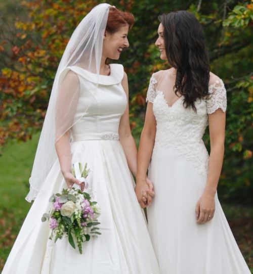 maikanto: beautiful-brides-weddings: Jessica and Claudia by Rachel Movitz Photo I was just watching 