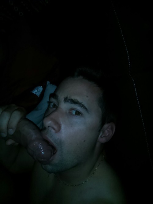 arthusetnico:  Look what Arthus is doing to me ! #nsfw #teamgay