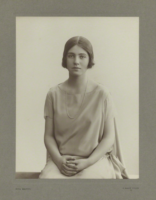 saisonciel:Hester Gatty by Rita Martin, c. 1923