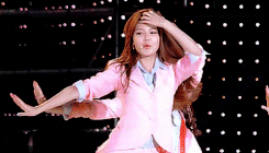 justmyperfectgoddess:   Sooyoung’s birthday spam: - Sooyoung + Stealing other members