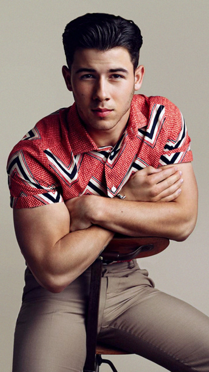 lock-screen-s:  Nick Jonas iPhone 5/5s, Also Fits the iPhone 6.Like/Reblog if you save or use.♥Request here