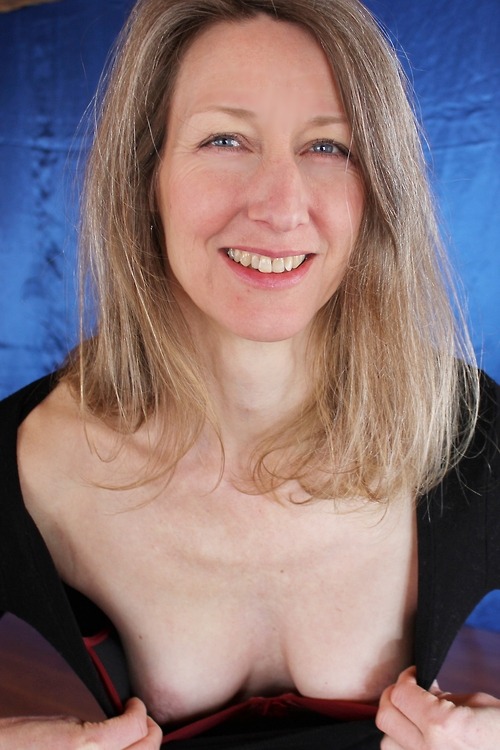 maturegrannygilf: 48-and-sexy: Best Mature Porn for FREE ift.tt/18peEIV
