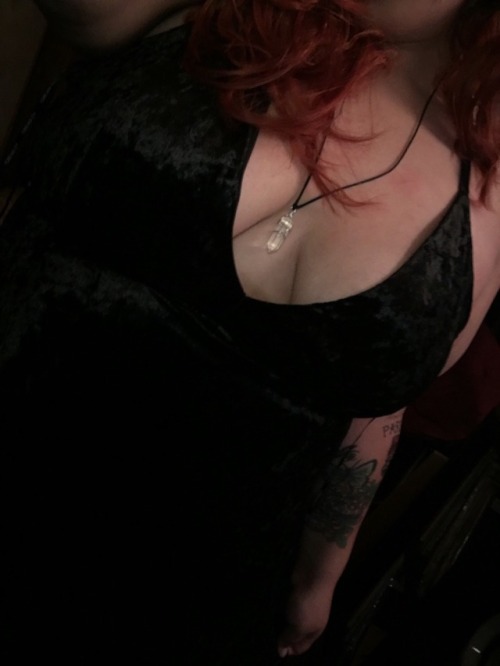 apocalypticdream:black velvet and a switchblade