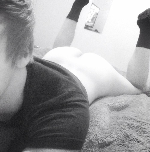 markymarklxix:  gay-peter-pan:  boystastegood:  Check out this CUTE 18yo Aussie boy and his fucking AMAZING arse!!!  Damn boy!  You can follow his blog here:  http://gay-peter-pan.tumblr.com/ - boystastegood  Somebody put all my pictures together,