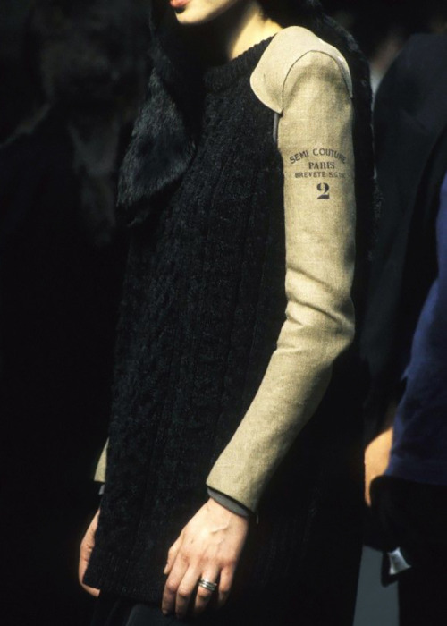 panduhm0n1um: jinxproof:  Margiela (F/W 1997) adult photos