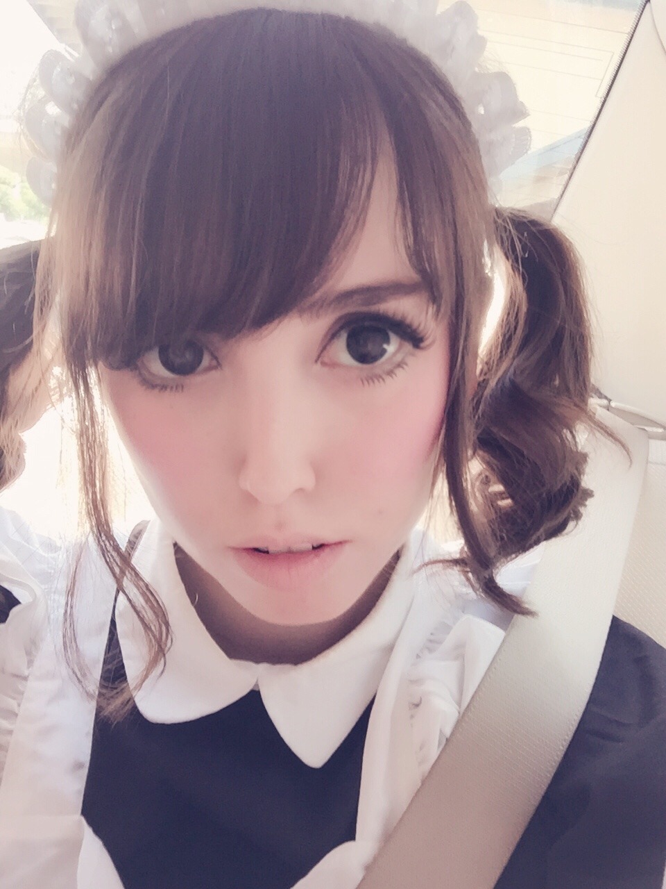 missmacross:  At ax !