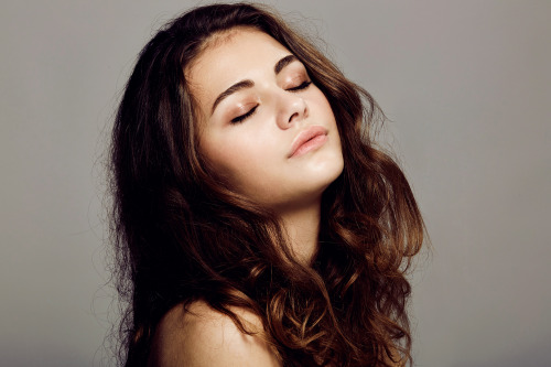 kreuzbergerblut:  http://herzbergphoto.com und http://www.alexisgshtrayn.com 