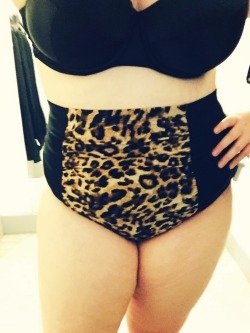 buxom-barbie:  I spent 3 hours in the dressing room at Torrid being hot.