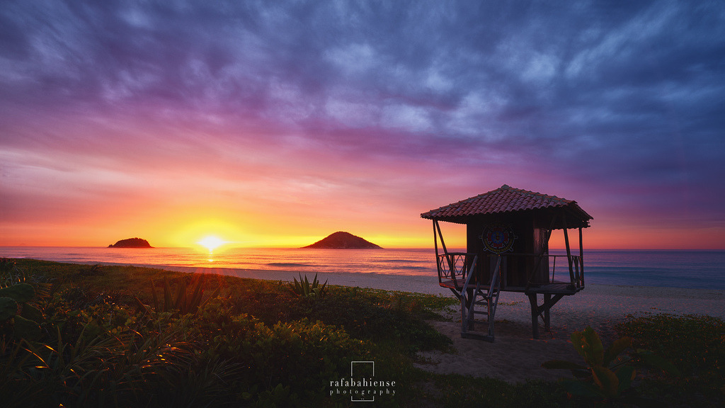 te5seract:    Happy 2016!! | @Grumari Beach   Dramatic, Sunrise @Grumari Beach 