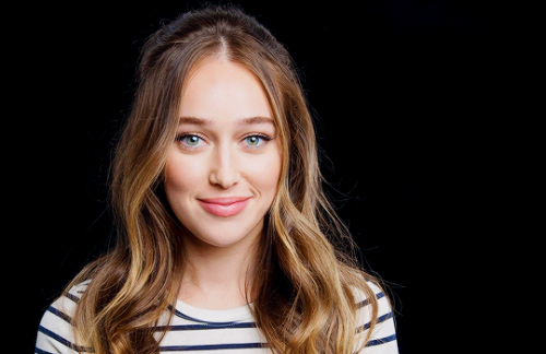 celebritiesandmovies:Alycia Debnam-Carey | Build Series