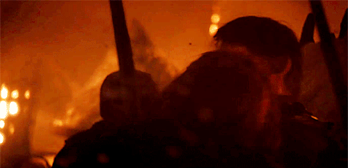 margaerry: LOOK OUT!