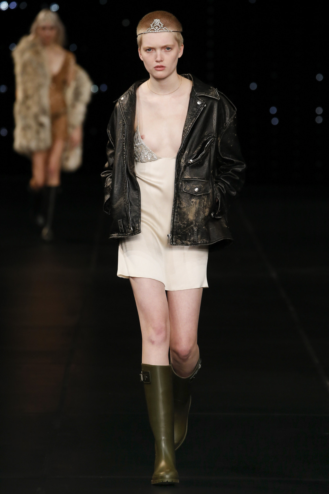 unculturedmag:  Saint Laurent Spring 2016 RTWSee slideshow and review…