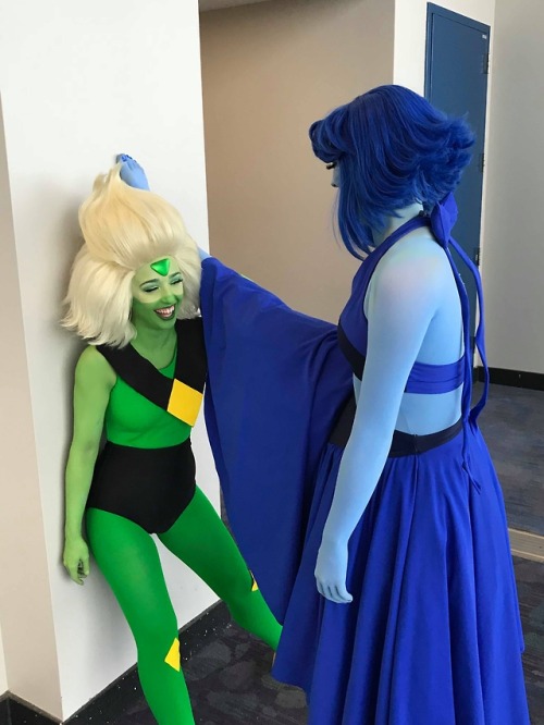 kellykirstein:  How to get the ladies with Lapis Lazuli  Step 1: leg