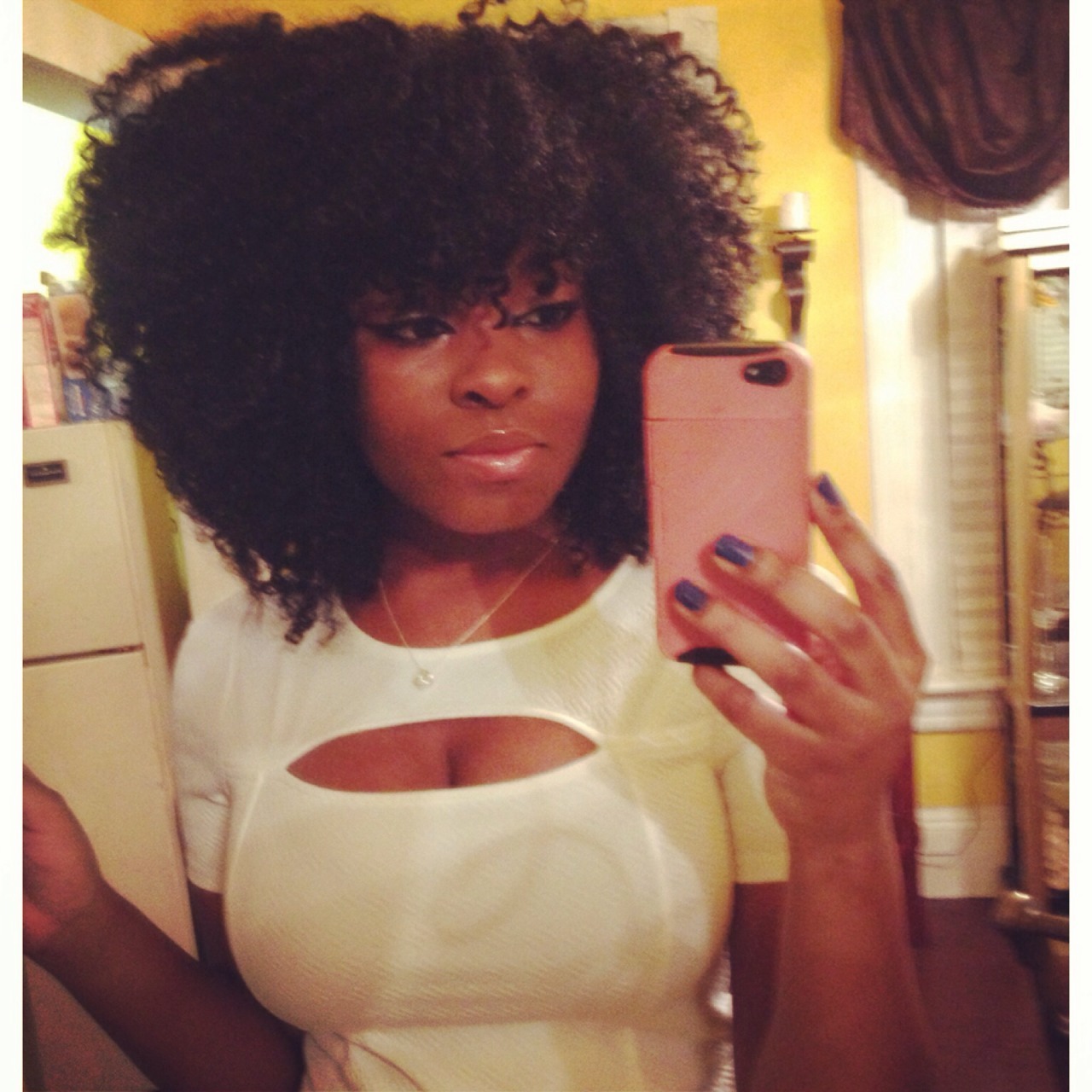 blackgirlsrpretty2:  SPOTLIGHT: http://toots-toots.tumblr.com/ 