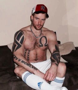 rugbysocklad:  Sexy lad!