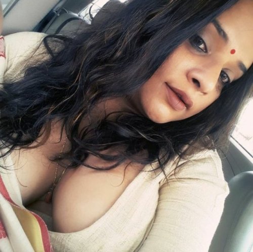 desipussys: desi bhabhi  Mast bhabhi