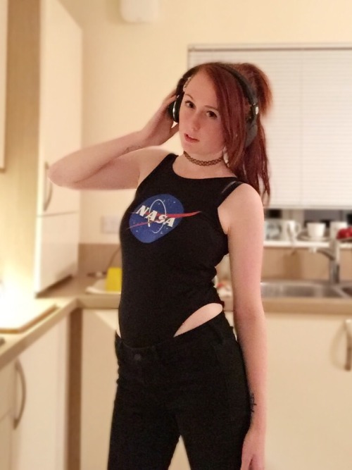 cenizacaer:  NASA realness x