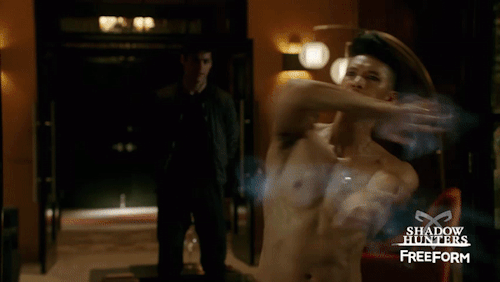 magnusbane-aleclightwood: New scene from Ep1.Please be careful Magnus, you might accidently hit your