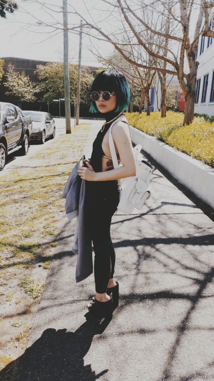 danasdinnertable:  Wicked styles to follow. You know what rules? People doing their own thing. As many of you have asked for inspiration and wild outward appearance advice, it seemed time for another list! Lists, they’re almost better than Nutella.