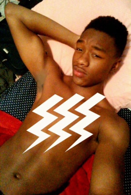 nakedhomiez:  Young ThirstTrap Thug Dick 💯💯  Follow & REBLOG for more NakedHomiez!!! 🍆🍆🍆🏃🏾🏃🏾  NakedHomiez.tumblr.com NakedHomiez.tumblr.com NakedHomiez.tumblr.com